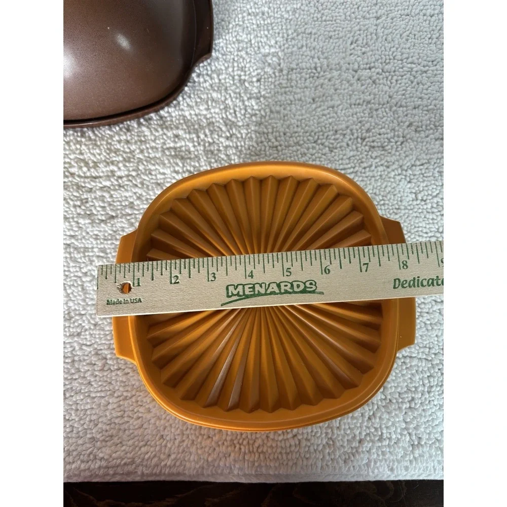 VTG Tupperware 836-6, 838-3, 840-2, 858-4 Storage 7 Piece Set